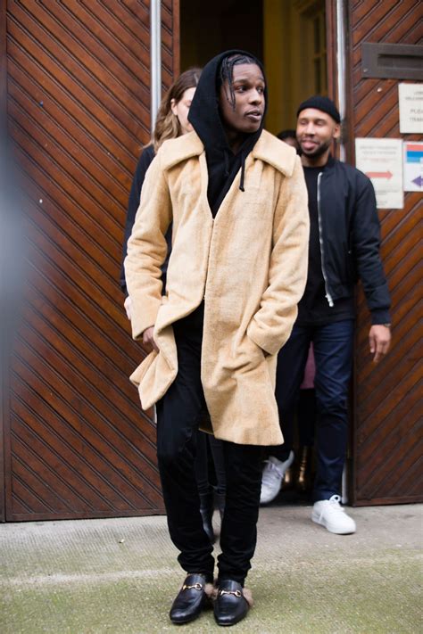 mark ronson's burberry suit|A$AP Rocky, Brooklyn Beckham, and Mark Ronson at London .